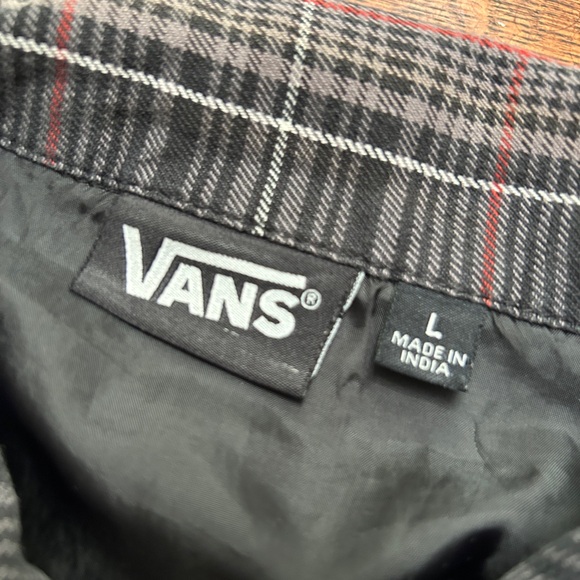 Vans Men's Black and Red Plaid Shirt Jacket - Picture 6 of 7